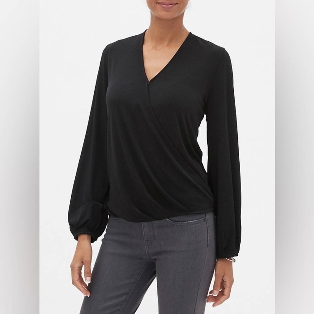 Banana Republic MATTE JERSEY WRAP TOP shirt (sz S)